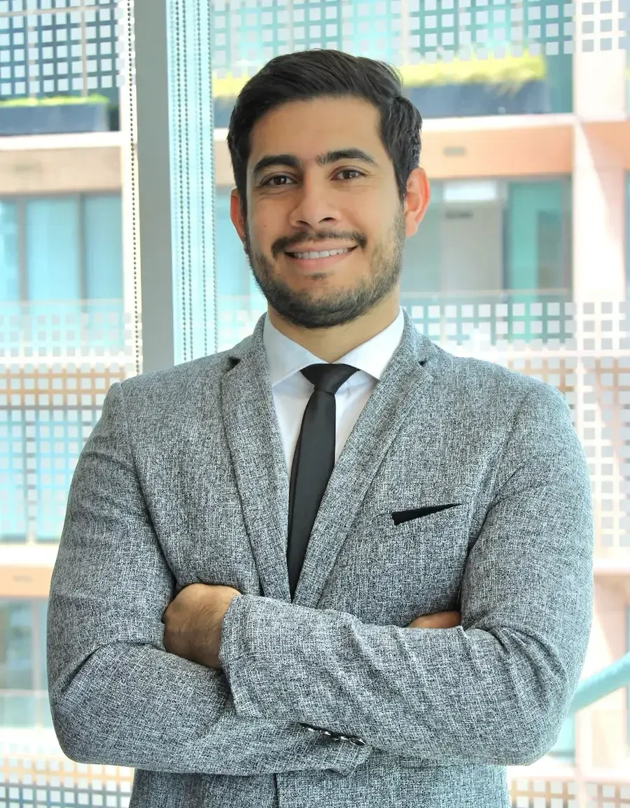 Dr. Alfonso Espinosa Sánchez, especialista en cirugía de rodilla