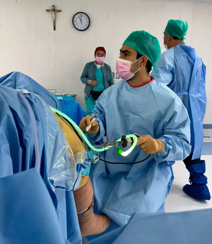 Reparación de lesiones de meniscos y ligamentos